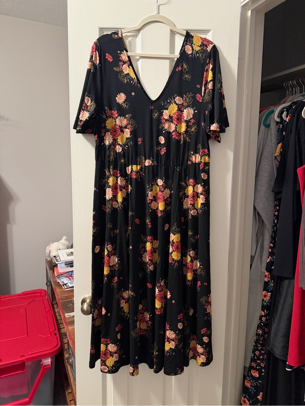 Torrid size 2 Black Floral V-Neck Midi Dress - flutter sleeves